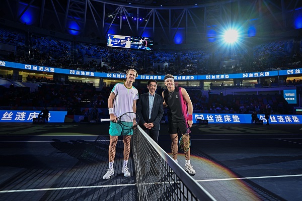 管理层的贡 管理层的贡