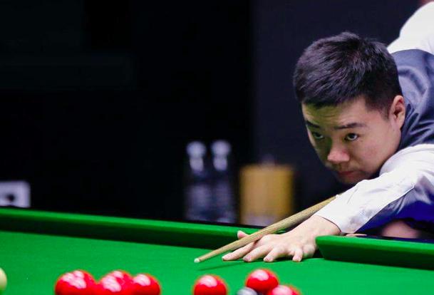 在高速比赛 在高速比赛