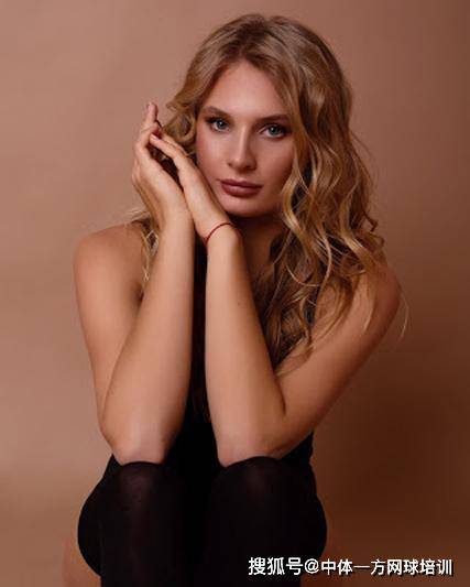 短短一年时 短短一年时