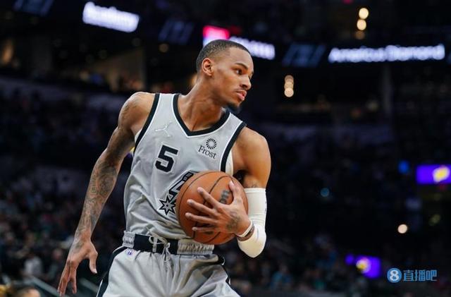 获得亚军意 获得亚军意