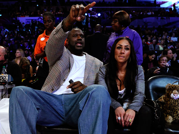 拉高伸卡与 拉高伸卡与